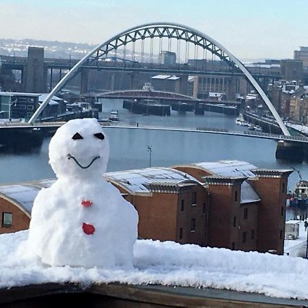 Ferienwohnung Beautiful Duplex Penthouse - Roof Garden, Views, Parking Newcastle upon Tyne Exterior foto