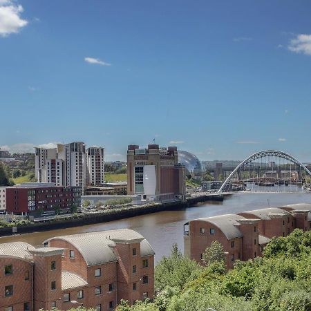 Ferienwohnung Beautiful Duplex Penthouse - Roof Garden, Views, Parking Newcastle upon Tyne Exterior foto