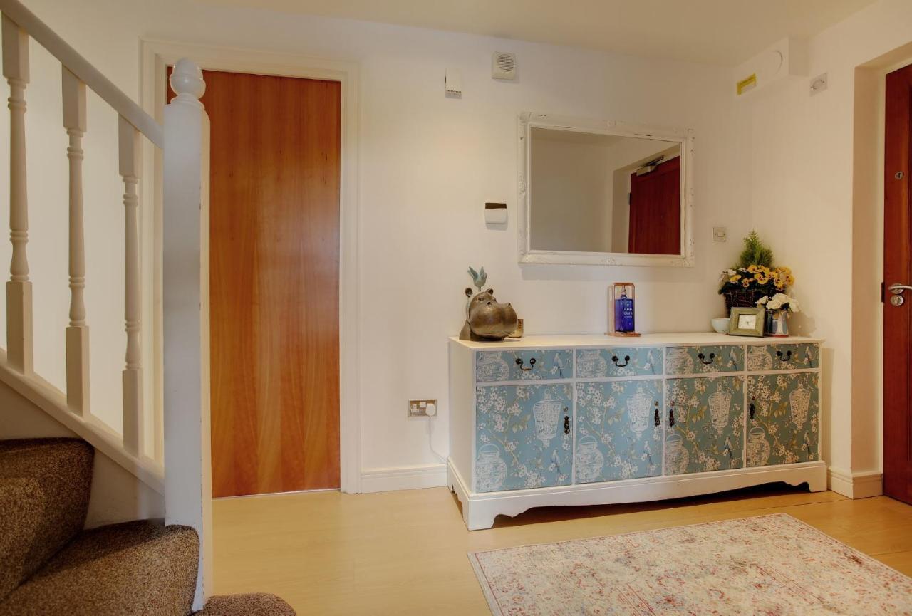 Ferienwohnung Beautiful Duplex Penthouse - Roof Garden, Views, Parking Newcastle upon Tyne Exterior foto